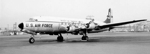 Douglas DC-6 ear WWII
