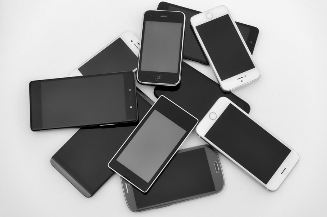 Arrangement of Phones